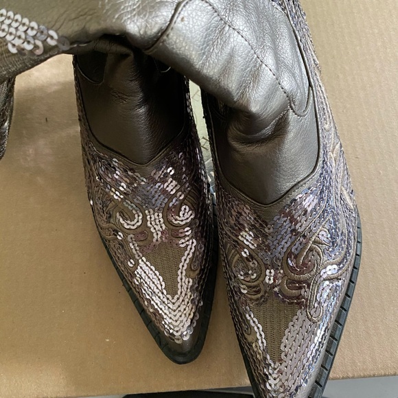 Cowboy boots - Picture 3 of 4